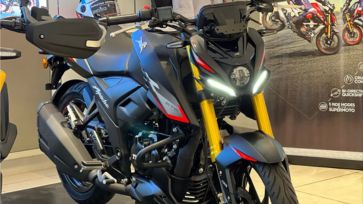 New TVS Apache RTR 160 4V 2025: Sporty Design, 135 km/h Speed & 45 km/l Mileage